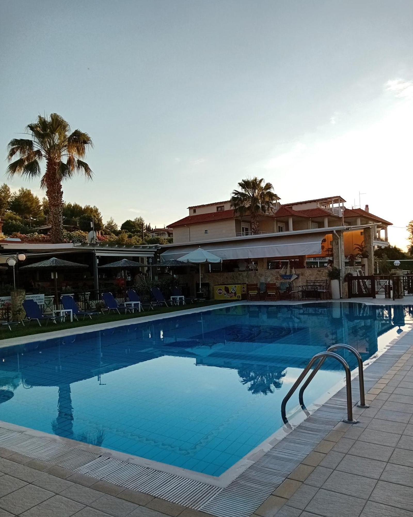 Golden Residence Family Resort Pefkochori Exterior foto